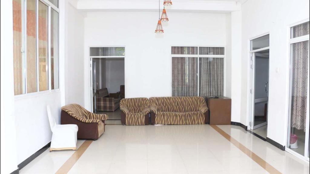 Suisse Villa Kandy Exterior foto