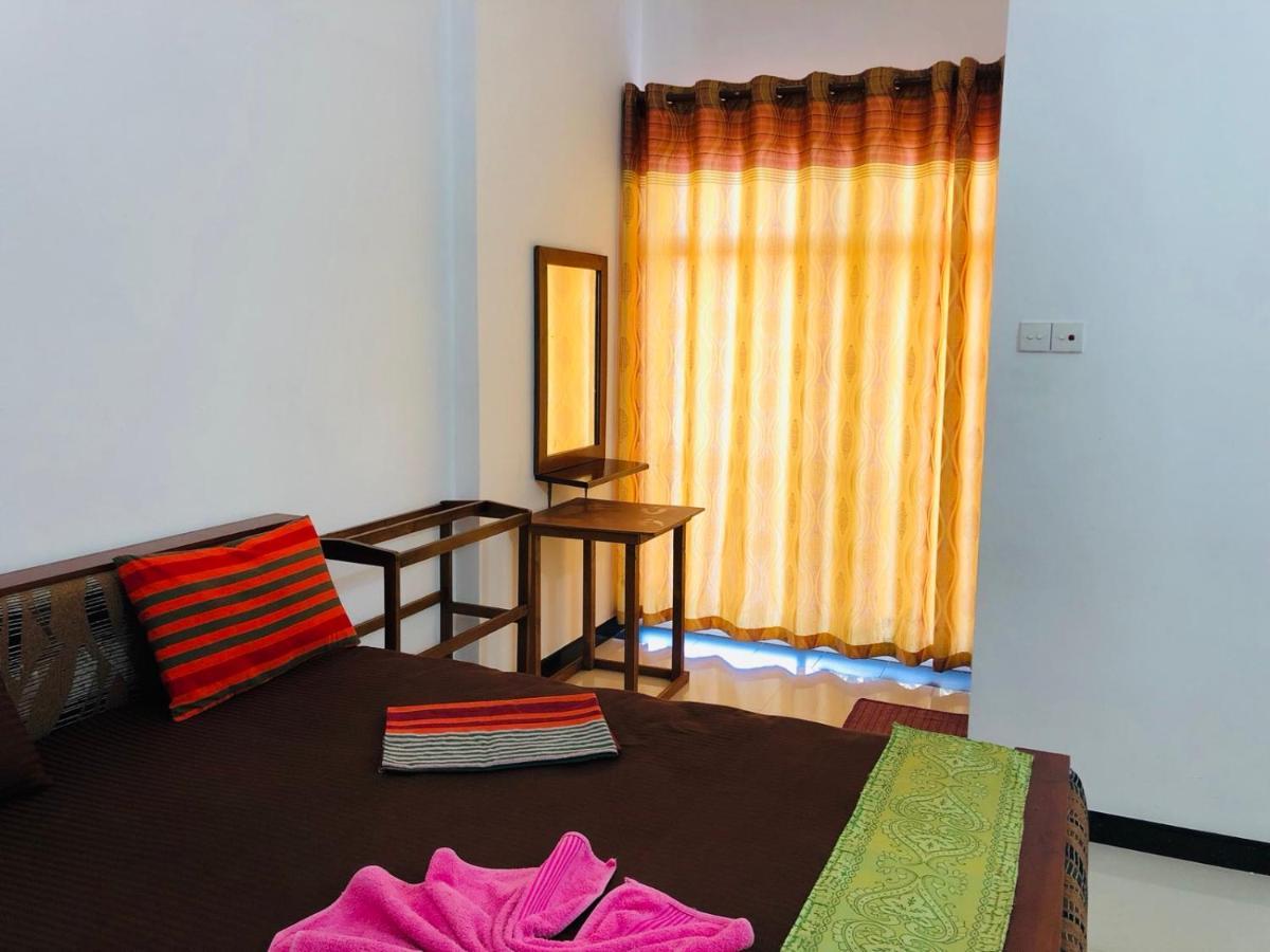 Suisse Villa Kandy Exterior foto